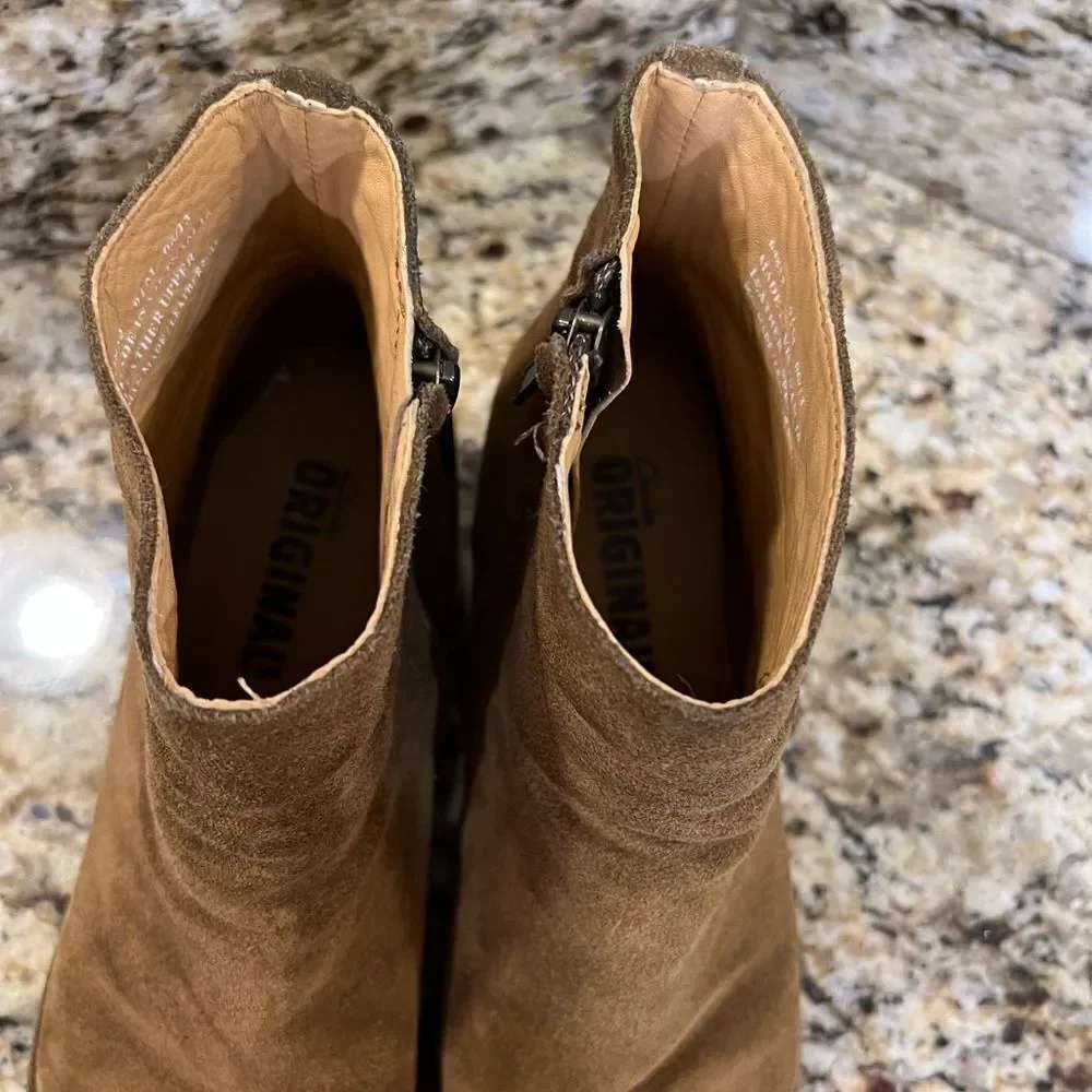 Clark ankle boots women’s 9.5